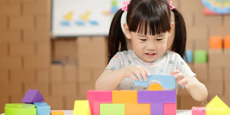 Encouraging Young Girls to Play with Blocks